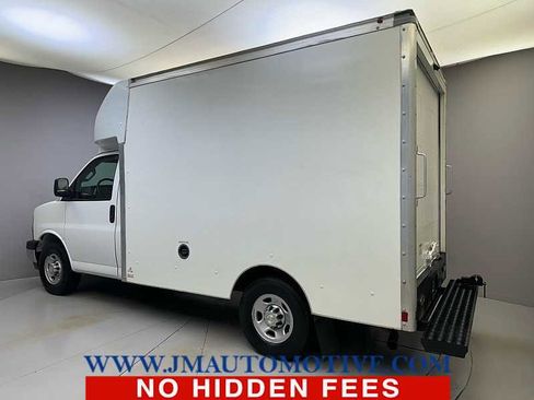 Used 2021 Chevrolet Express 3500 w/ Power Convenience Package image 3