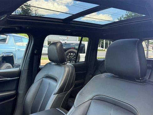 Used 2025 Jeep Grand Cherokee Limited 4xe AWD/4WD image 28