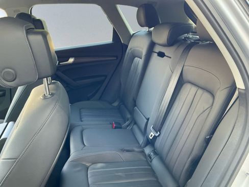 Used 2022 Audi Q5 2.0T Premium image 18