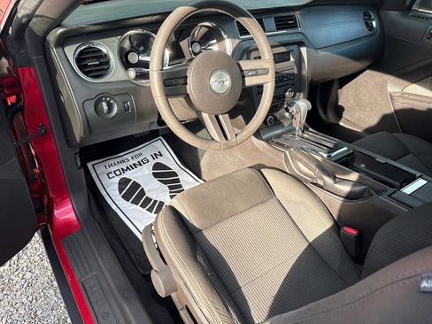 Used 2010 Ford Mustang Coupe RWD image 21