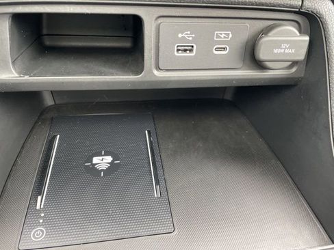 Used 2025 Honda Pilot Touring image 29