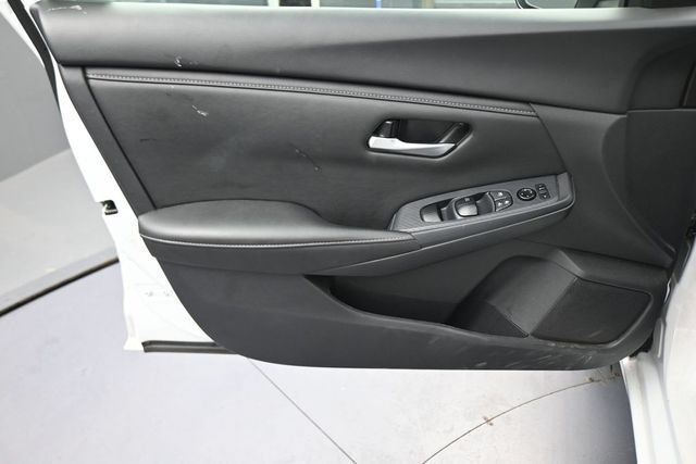 Used 2024 Nissan Sentra SV FWD image 21