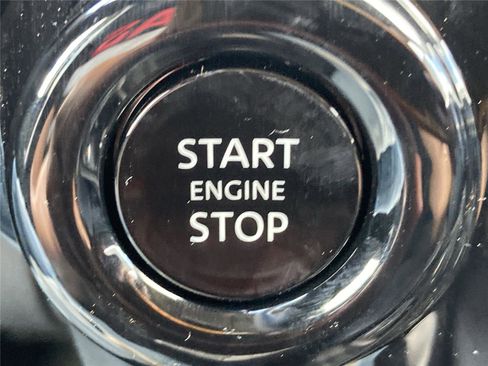 New 2026 Nissan Pathfinder Platinum image 17