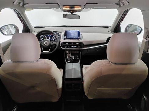 Used 2023 Nissan Rogue SV FWD image 12