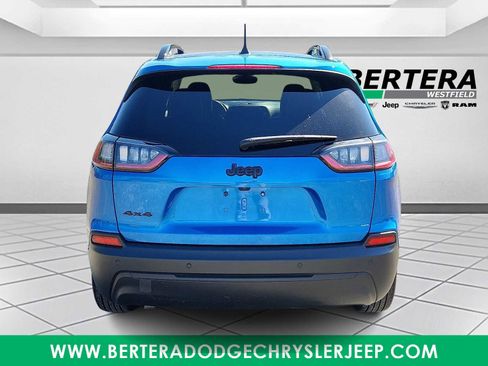 Certified 2023 Jeep Cherokee Altitude Lux AWD/4WD image 5