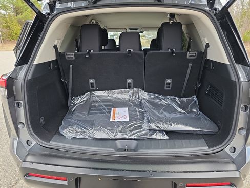 New 2026 Nissan Pathfinder SV AWD/4WD image 16