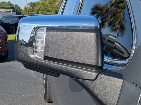 New 2026 GMC Sierra 1500 Denali w/ Denali Reserve Package image 11