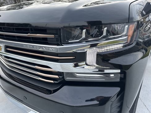 Used 2021 Chevrolet Silverado 1500 High Country w/ Technology Package image 6