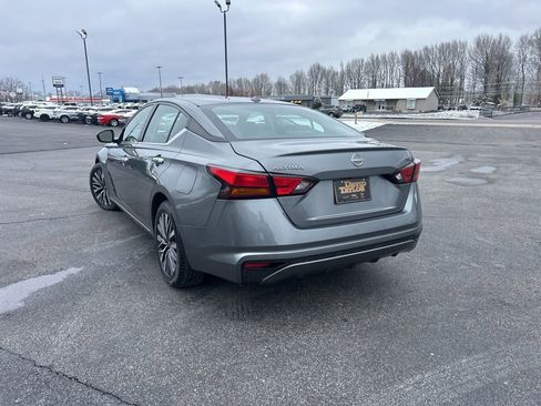 Used 2023 Nissan Altima 2.5 SV image 7
