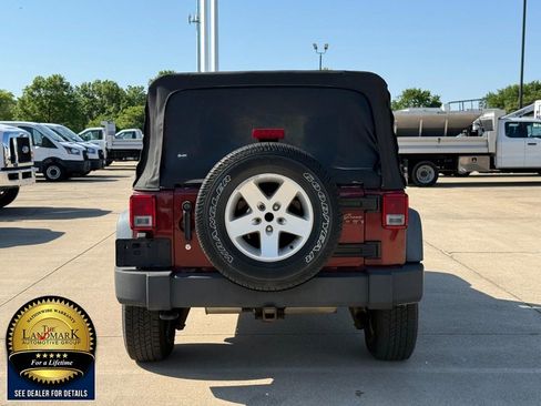 Used 2010 Jeep Wrangler Unlimited Sport AWD/4WD image 5