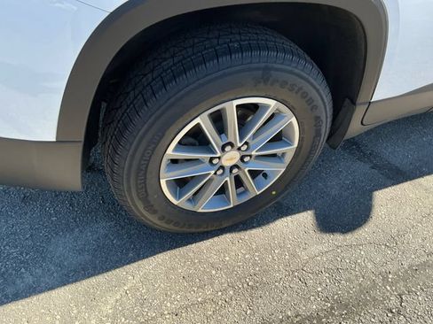 Used 2023 Chevrolet Traverse LT AWD/4WD image 15