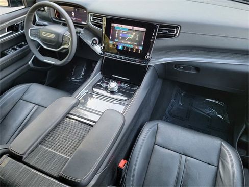 Used 2022 Jeep Wagoneer Series II image 40