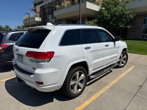 Used 2014 Jeep Grand Cherokee Overland w/ Advanced Technology Group AWD/4WD image 3