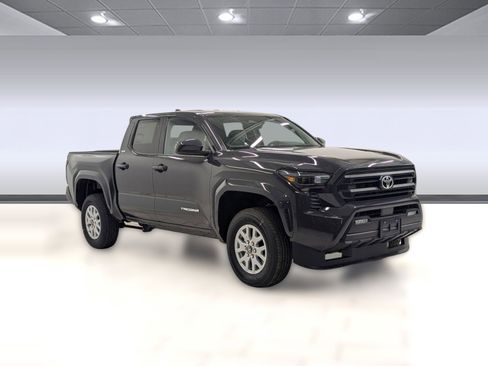 New 2025 Toyota Tacoma SR image 6