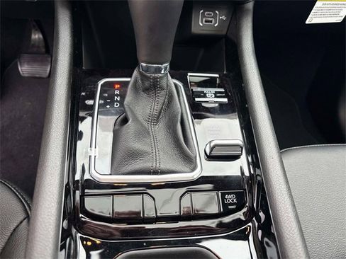 New 2026 Jeep Compass Limited image 13