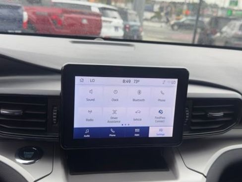 Certified 2022 Ford Explorer XLT AWD/4WD image 10