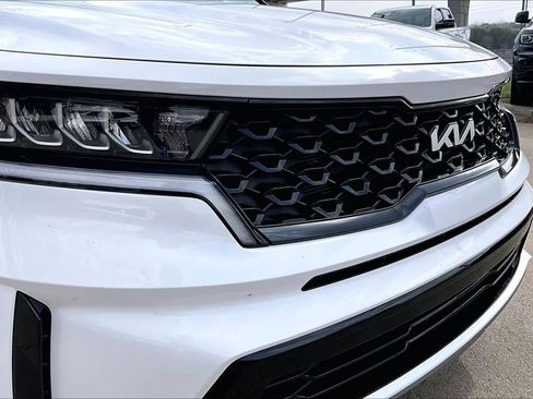 Used 2023 Kia Sorento S image 28