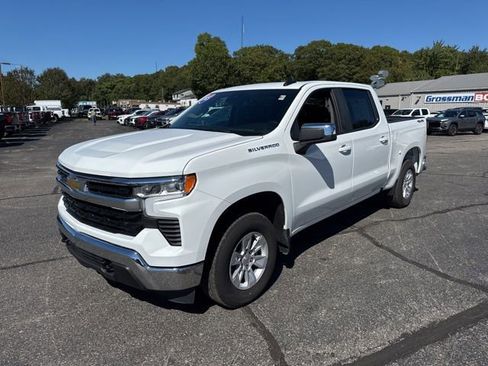 Used 2025 Chevrolet Silverado 1500 LT AWD/4WD image 5