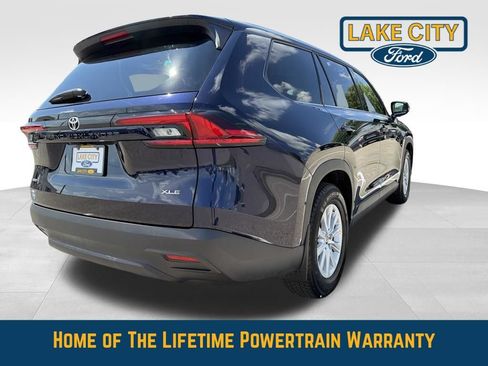 Used 2025 Toyota Grand Highlander AWD image 6