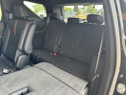Certified 2024 Chevrolet Traverse RS w/ LPO, Floor Liner Package AWD/4WD image 25