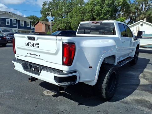 Used 2022 GMC Sierra 3500 Denali w/ Denali Ultimate Package AWD/4WD image 5