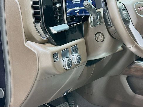 Used 2024 GMC Sierra 1500 SLT image 10