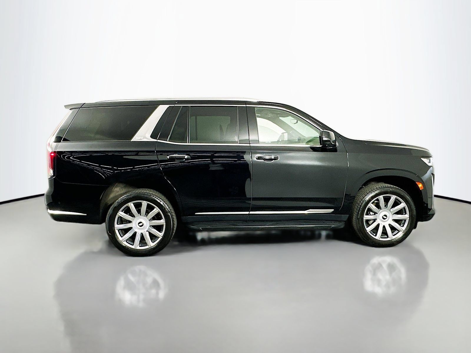 Used 2024 Cadillac Escalade Premium Luxury Platinum AWD/4WD image 8