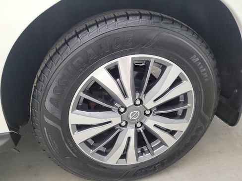 Used 2020 Nissan Pathfinder SL AWD/4WD image 31