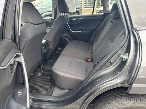 Certified 2022 Toyota RAV4 LE image 28