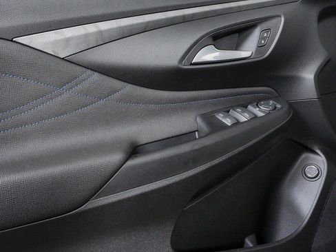 New 2026 Buick Envista Sport Touring w/ Convenience I Package FWD image 6