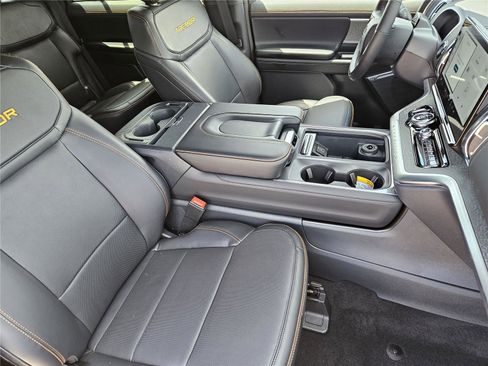 New 2025 Ford Expedition Tremor image 10