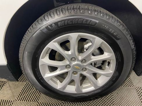Used 2019 Chevrolet Equinox LT FWD image 21