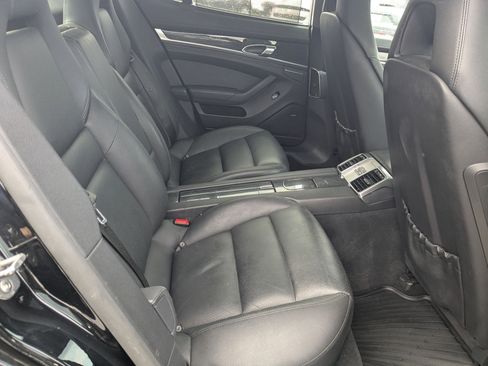 Used 2013 Porsche Panamera 4 Platinum Edition image 30
