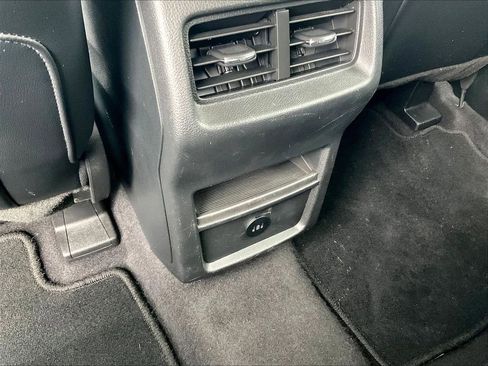 Used 2023 Ford Edge SEL AWD/4WD image 25