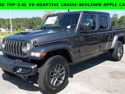 New 2025 Jeep Gladiator Sport