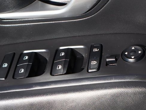 Used 2024 Hyundai Santa Cruz SE image 16