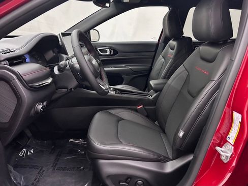 New 2026 Jeep Compass Trailhawk AWD/4WD image 12