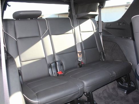 Used 2023 Cadillac Escalade Premium Luxury image 20