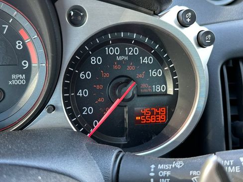 Used 2014 Nissan 370Z Roadster RWD image 26
