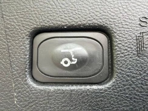 Used 2016 Ford Edge Titanium w/ Equipment Group 301A AWD/4WD image 11