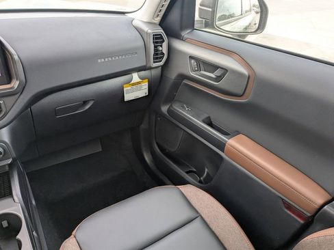 New 2025 Ford Bronco Sport Outer Banks w/ Outer Banks Tech Package+ AWD/4WD image 17