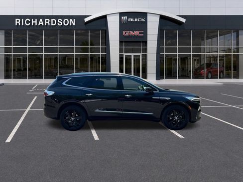 Used 2023 Buick Enclave Essence w/ Sport Touring Edition AWD/4WD image 7