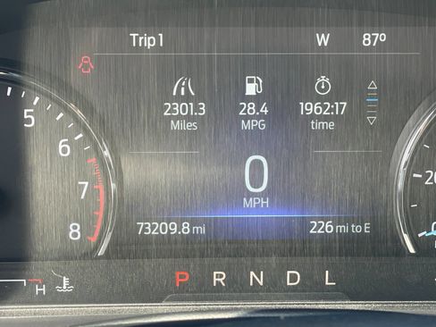 Used 2022 Ford Explorer XLT w/ Equipment Group 202A RWD image 29