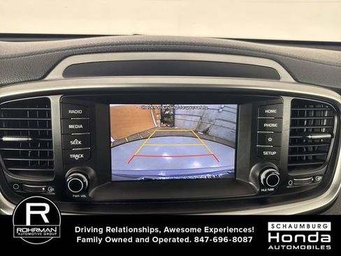 Used 2020 Kia Sorento FWD V6 image 8