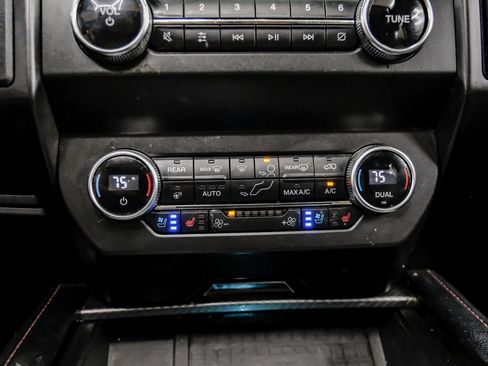 Used 2019 Ford Expedition Limited w/ Equipment Group 303A image 28