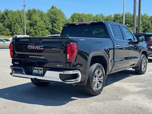 Used 2025 GMC Sierra 1500 SLT AWD/4WD image 3