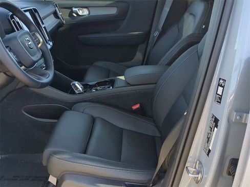 Used 2026 Volvo XC40 B5 Plus w/ Protection Package Premier image 15