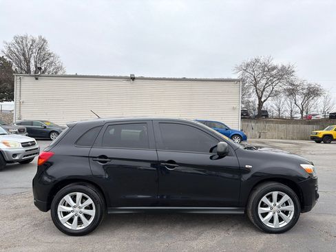 Used 2014 Mitsubishi Outlander Sport ES image 5