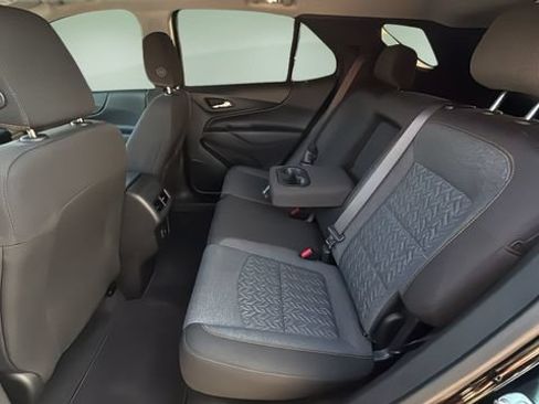 Used 2023 Chevrolet Equinox LT FWD image 19