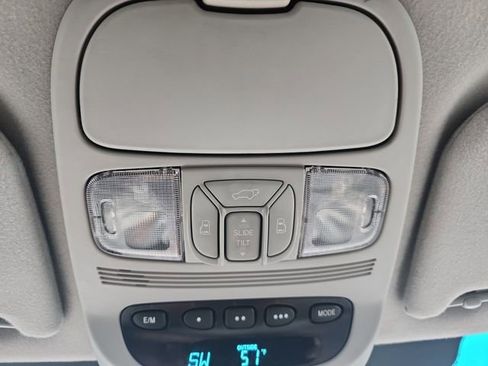 Used 2009 Toyota Sienna XLE image 9